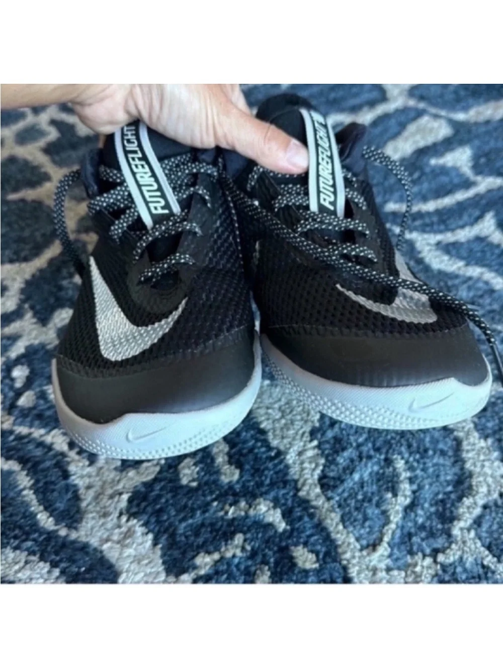 Nike Boys/Kids/Youth Basketball Shoes Future Flight Gs Size 7Y Black Silver